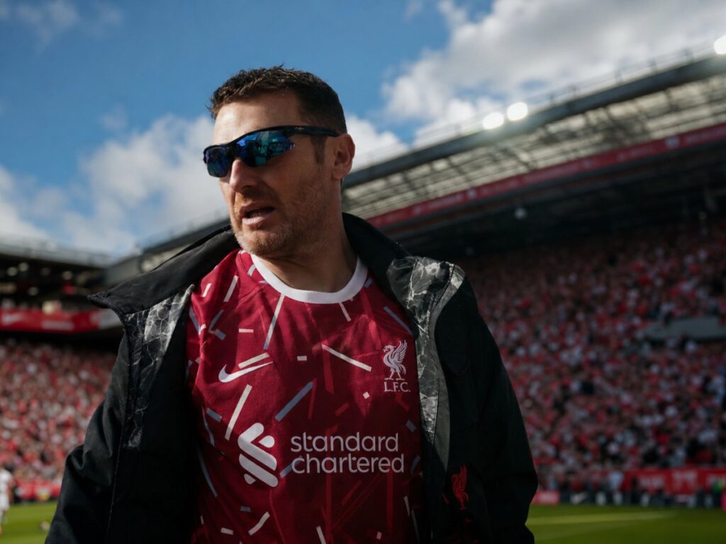 Víctor Muñoz encandila a Anfield: el impacto del español en Liverpool