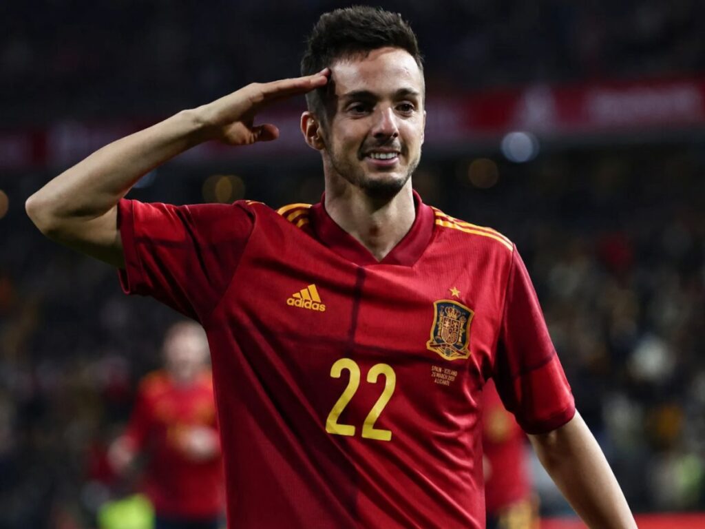 Pablo Sarabia paraliza su futuro en el PSG por la selección española