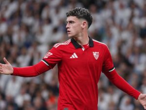 El Sevilla estalla contra el arbitraje en Madrid: «Con el Prado tan cerca…» El Sevilla estalla contra el arbitraje en Madrid: «Con el Prado tan cerca…»