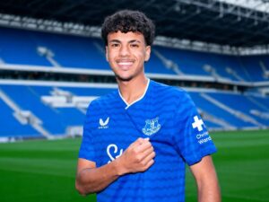 El Málaga tiene casi hecha la cesión de Adam Aznou desde el Everton