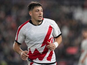Ratiu da el sí al Fulham y el Rayo Vallecano negocia su salida