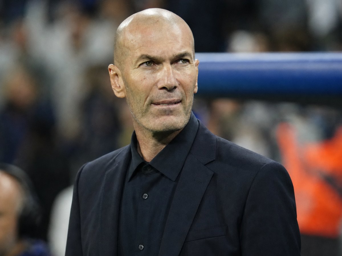 Zidane activa el plan lateral en Francia: su gran reto táctico Zidane activa el plan lateral en Francia: su gran reto táctico