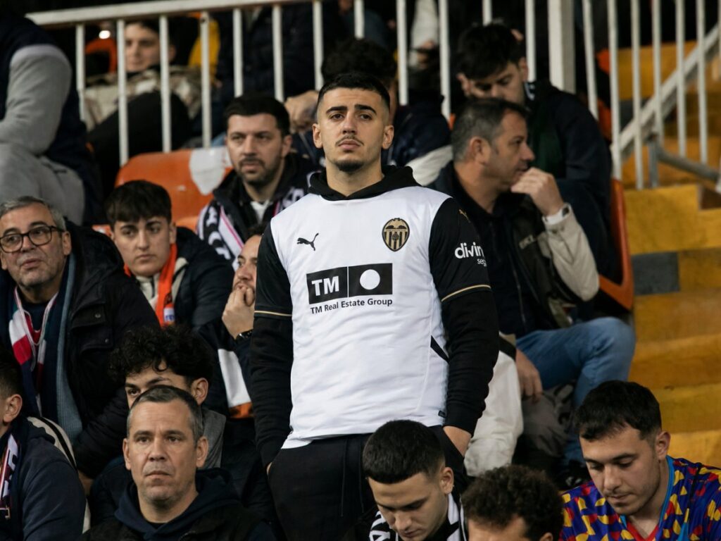 La afición del Valencia prepara protestas para el duelo ante el Barça