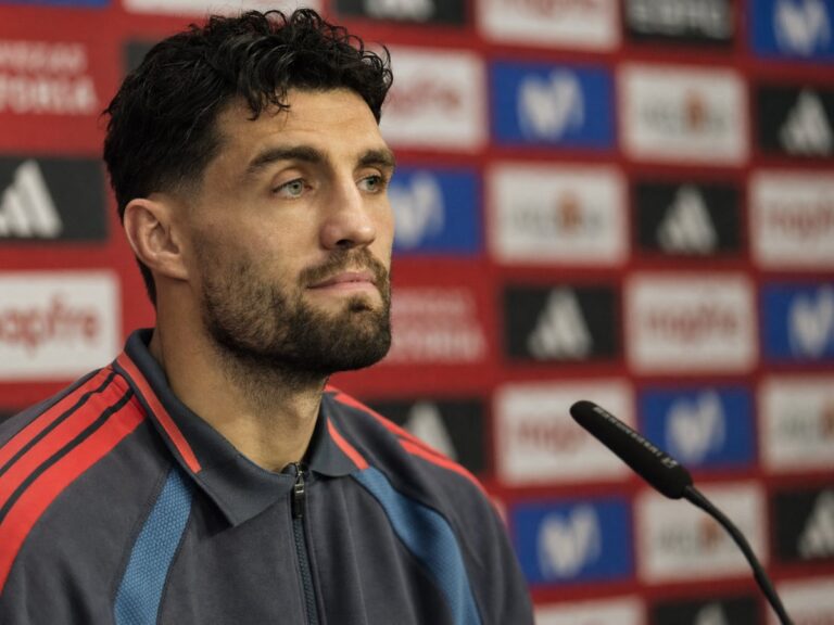 Pedri llega a los 50 partidos con España: 