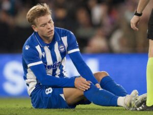Ville Koski se lesiona con Finlandia y enciende las alarmas en el Alavés