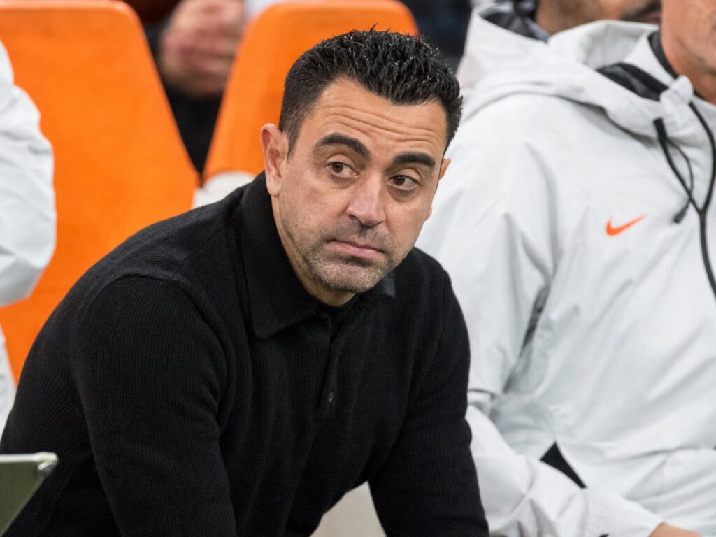 Xavi debuta con Países Bajos: 