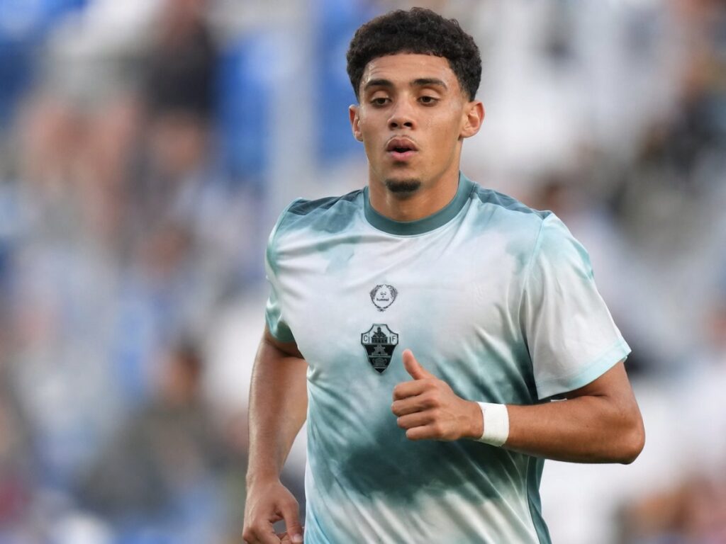 El Elche renueva a Ali Houary hasta 2030 con cláusula millonaria