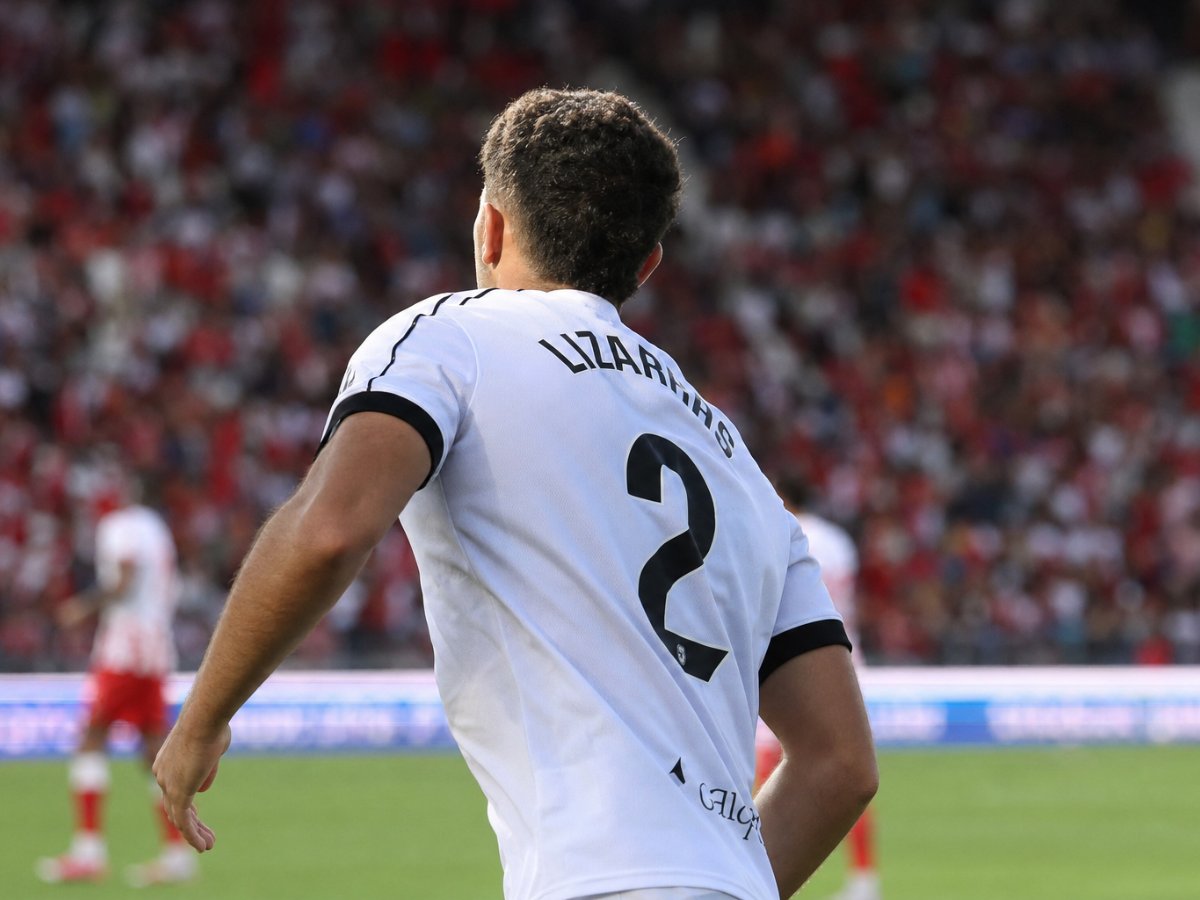 Almería 2-1 Burgos: Remontada de carácter para seguir intratables Almería 2-1 Burgos: Remontada de carácter para seguir intratables