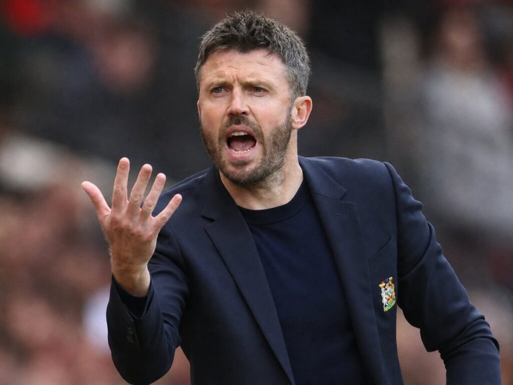Carrick estalla contra el VAR tras el polémico derbi de Mánchester