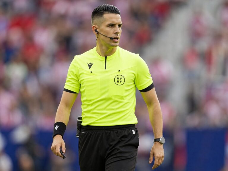 Unai Simón busca el Guante de Oro en Londres antes del derbi - Betsuites