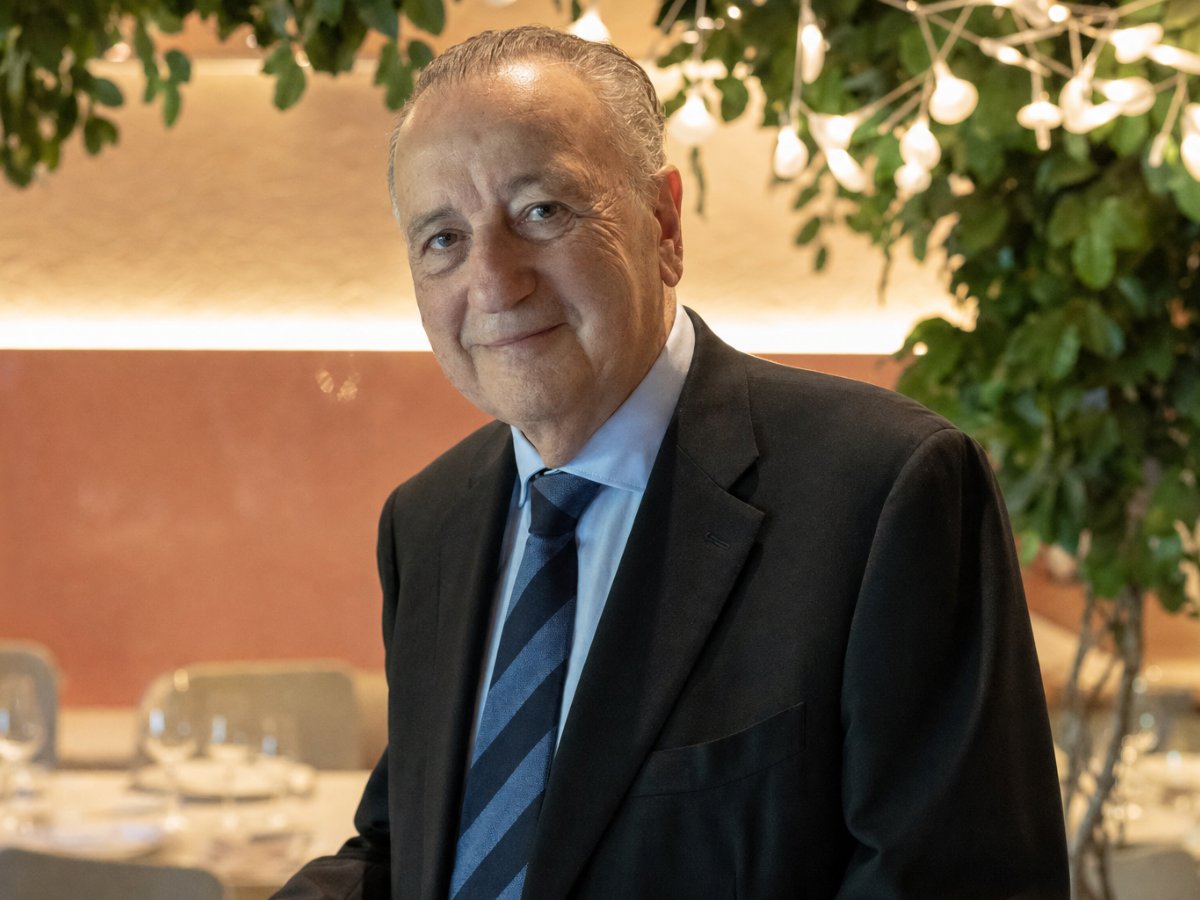 El Villarreal rinde homenaje a Fernando Roig por sus 30 años en el club El Villarreal rinde homenaje a Fernando Roig por sus 30 años en el club