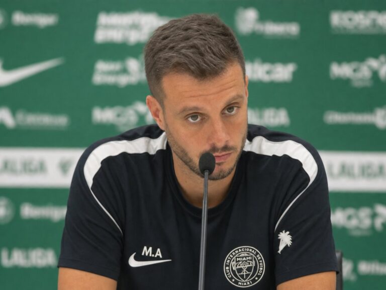 Óscar Sánchez asume el Valencia: 