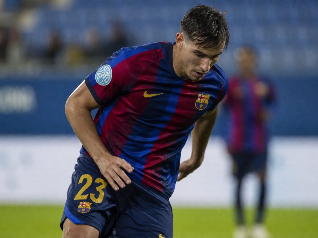 El Barça Atlètic vence 2-1 al Arnedo y mantiene el liderato