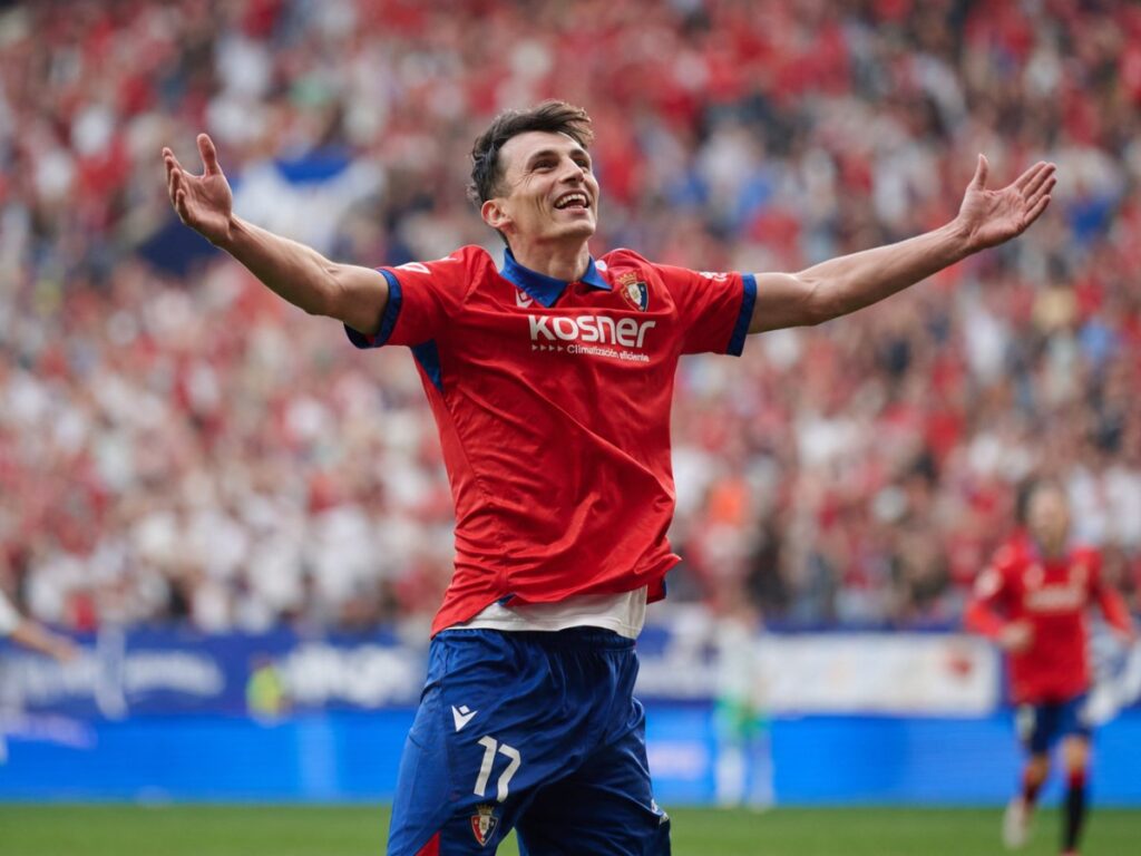 Osasuna vence 2-0 al Racing en el regreso de Arrasate a El Sadar