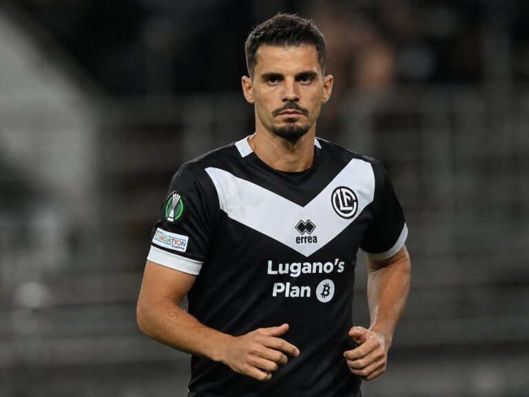 Guerra abierta en el United: Bruno Fernandes y Carrick se enfrentan - Betsuites