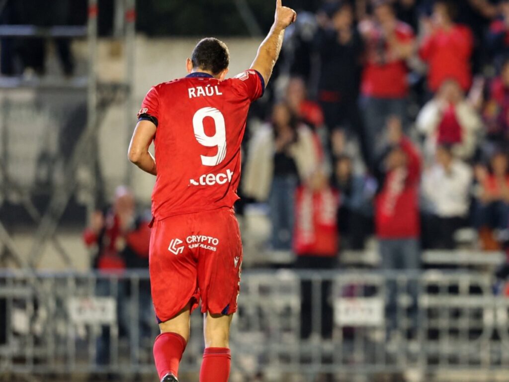 Osasuna golea 0-6 al Atlético Calatayud con hat-trick de Raúl García