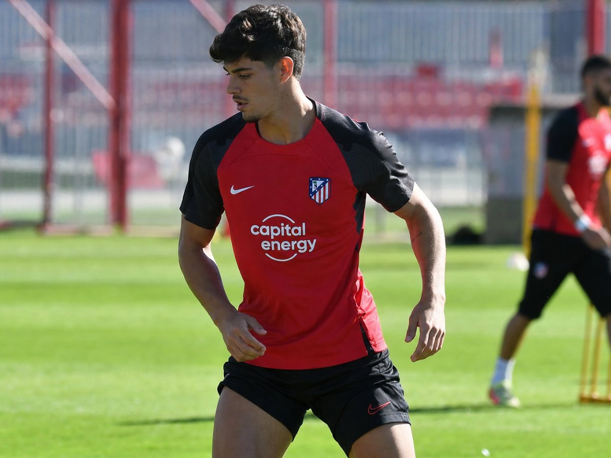 Simeone recupera a toda la plantilla ante el Manchester United