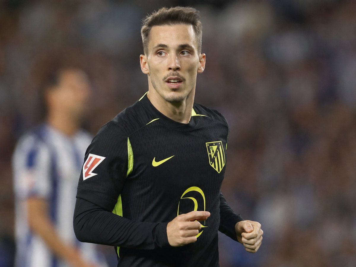 Alejandro Grimaldo se viste de líder en el Atlético de Madrid Alejandro Grimaldo se viste de líder en el Atlético de Madrid