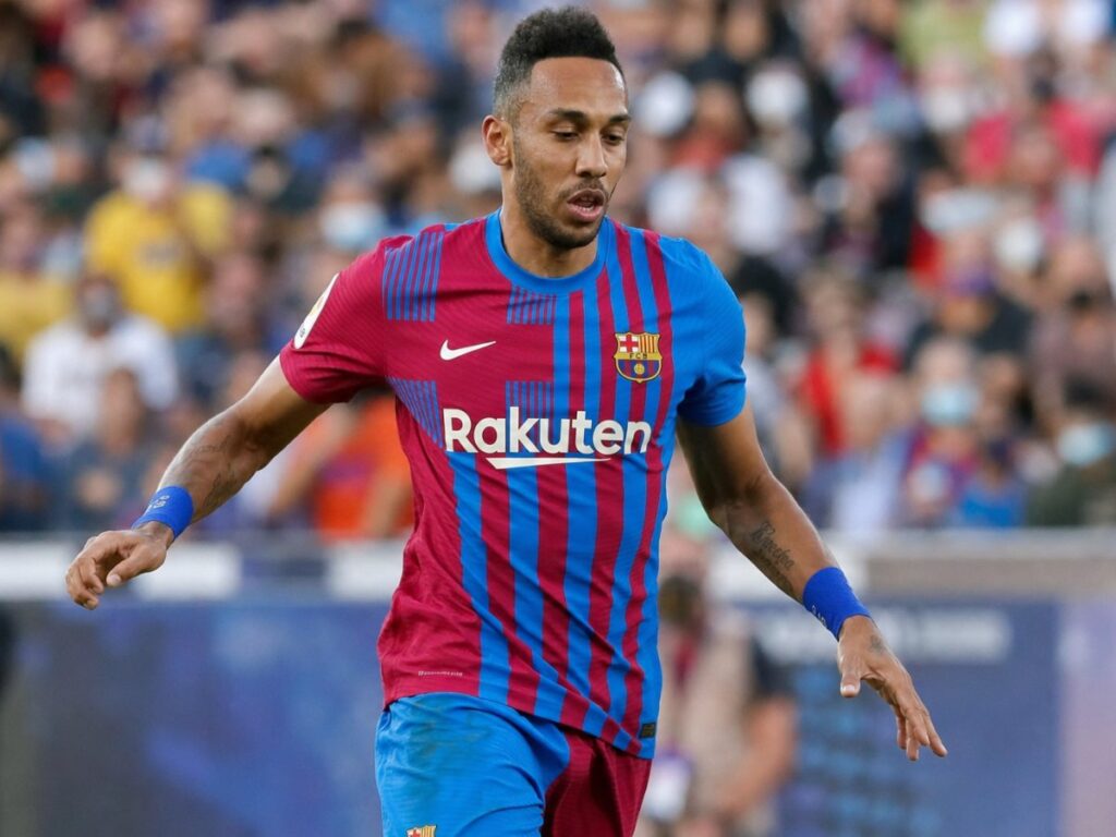 Aubameyang desata el pánico en Valencia con su gran inicio liguero Aubameyang desata el pánico en Valencia con su gran inicio liguero