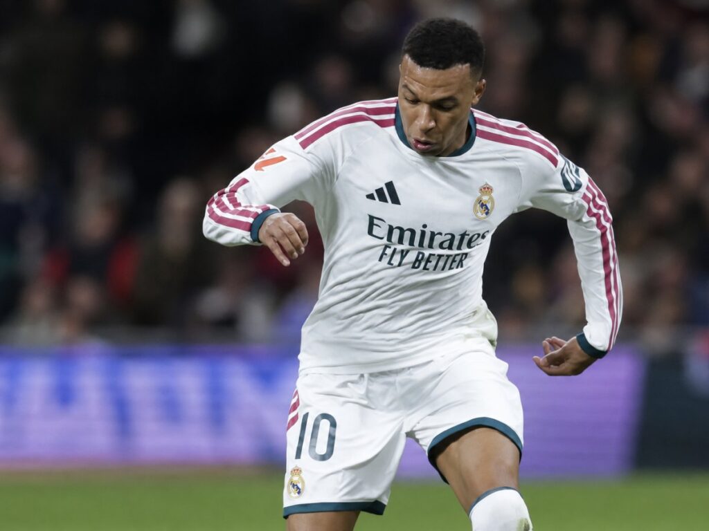 Audios de la REFCAM en el Madrid-Sevilla: lo que dijo el árbitro