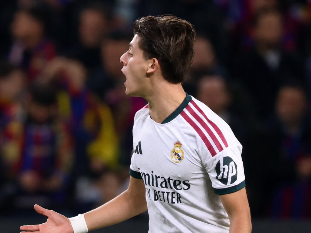 Barcelona 1-2 Real Madrid: Mbappé decide el Clásico con un doblete