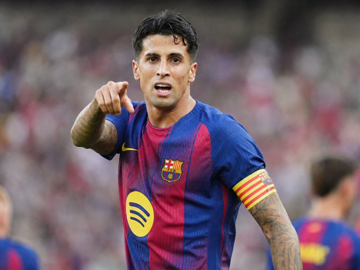 Joao Cancelo vuelve al Barça pletórico tras salirse con Portugal Joao Cancelo vuelve al Barça pletórico tras salirse con Portugal