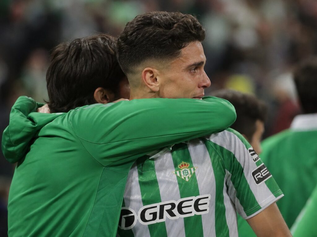 Marc Bartra explica sus lágrimas de Champions tras ganar al Feyenoord