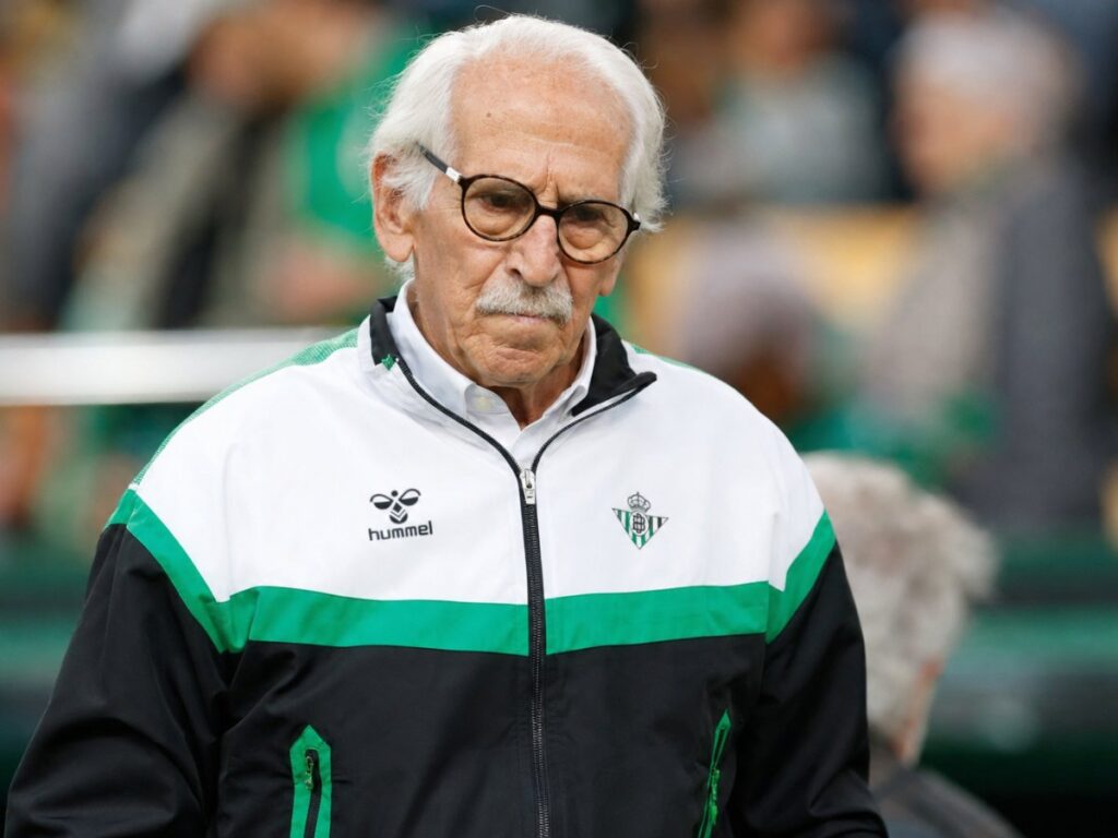 El Betis homenajeará a sus socios más mayores ante el Getafe