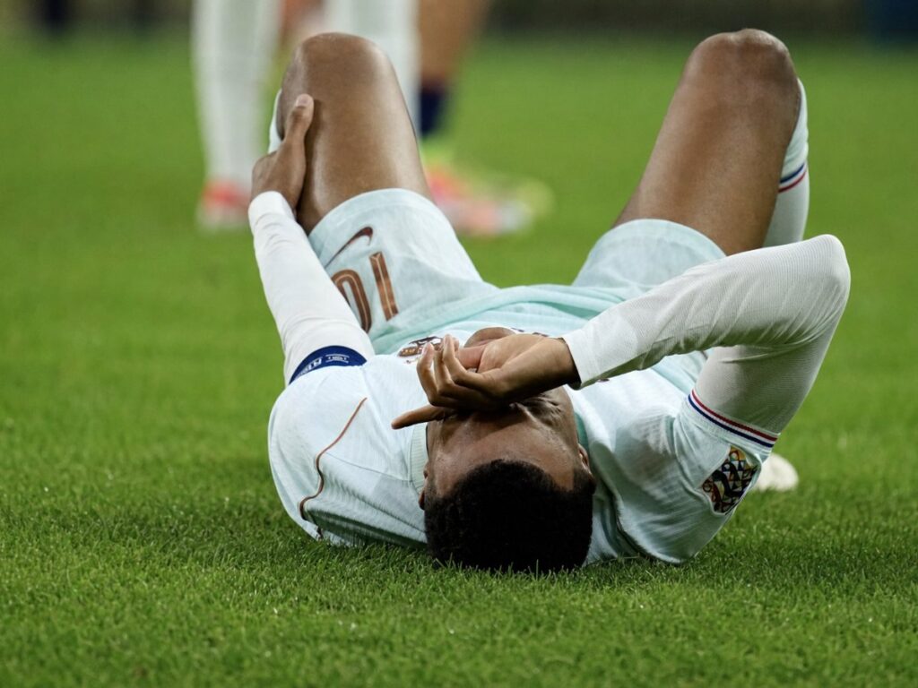 Mbappé se lesiona en el debut de Zidane con Francia: 