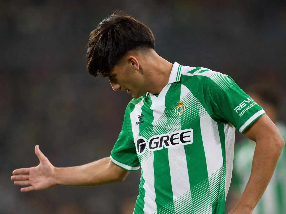 Morante debuta con gol en el Betis: 