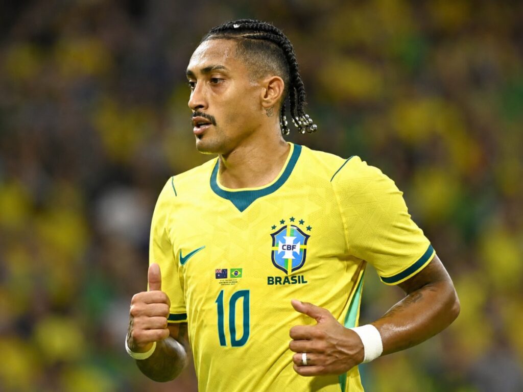 Raphinha se retira lesionado con Brasil: Alarma en el Barça