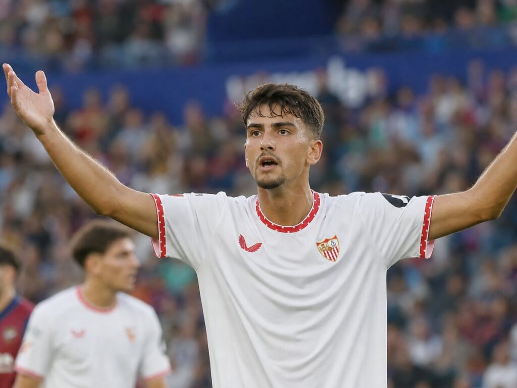 Expulsión de Isaac Romero y empate agónico: Levante 3-3 Sevilla