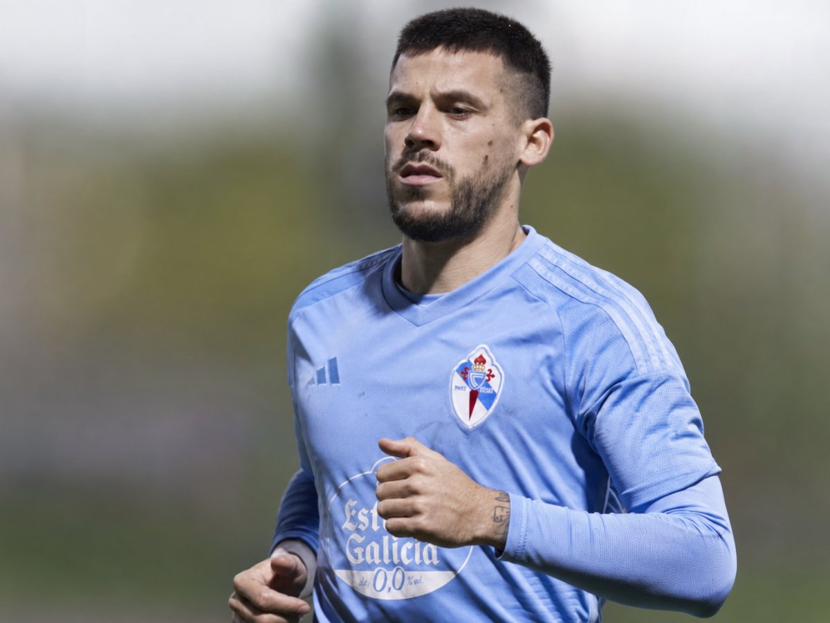 Carles Pérez se desvincula del Celta tras rescindir su contrato