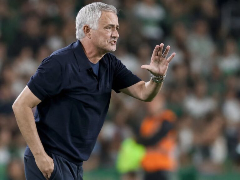 Mourinho inventa el 