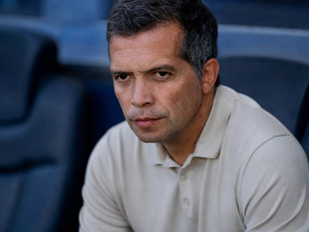 Luís Castro analiza la derrota del Levante ante la Real Sociedad Luís Castro analiza la derrota del Levante ante la Real Sociedad