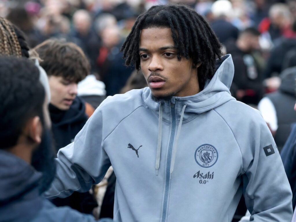 La afición del United exige el descenso del City a la última división
