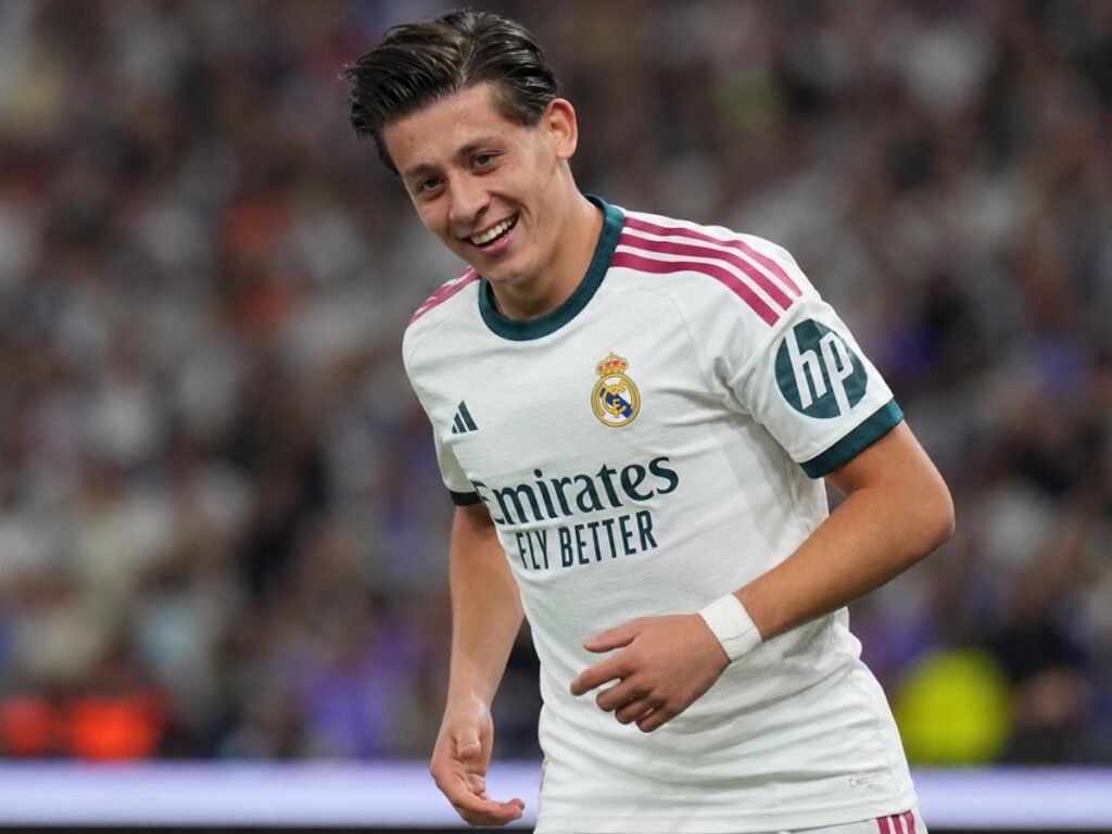 El Real Madrid llega lanzado al Clásico tras golear en Champions