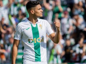 El Córdoba tumba al Eibar con un doble golpe en El Arcángel (2-0)