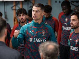 Cristiano Ronaldo lidera a Portugal con una charla motivacional