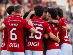 Real Murcia vence al Rayo Majadahonda y olvida el derbi (60 caracteres)
