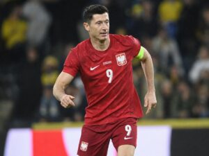 Suecia brilla ante Polonia con un Lewandowski tardío (3-1)