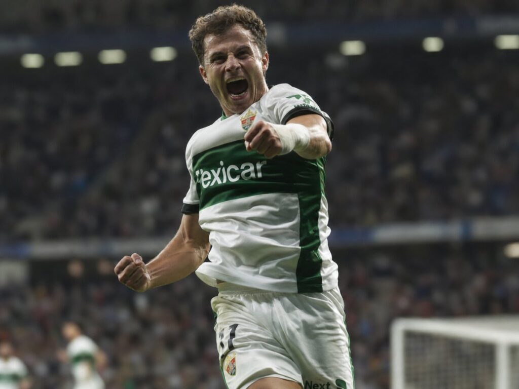El Elche rompe su maldición como visitante con un triunfo épico