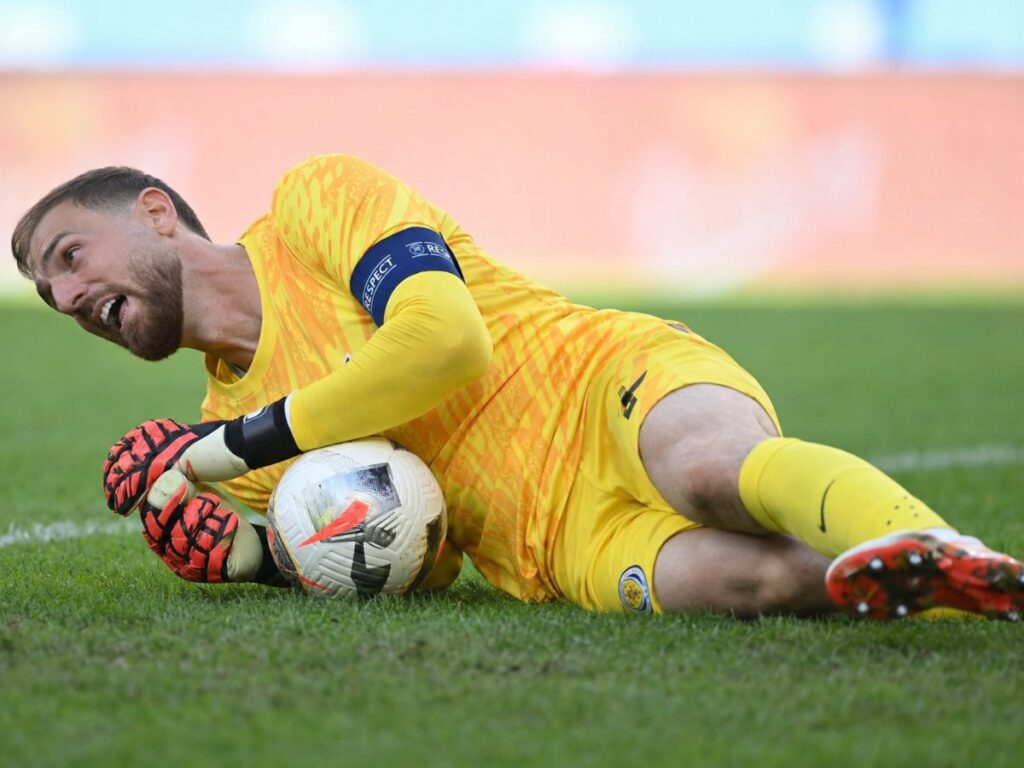 Escocia se estrella contra el muro de Jan Oblak en la Nations League