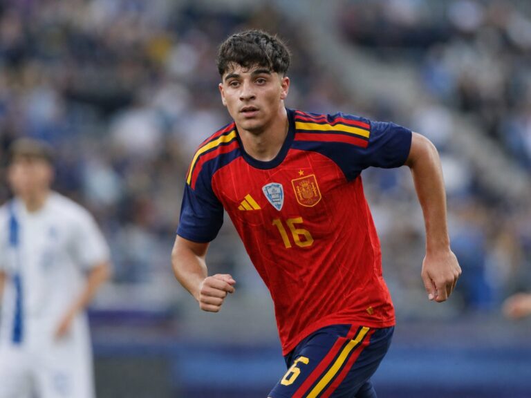 Gerard Martín y Cubarsí eligen a Lamine Yamal para el Balón de Oro - Betsuites