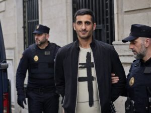 Rakan Al-Thani ingresa en prisión sin fianza por riesgo de fuga Rakan Al-Thani ingresa en prisión sin fianza por riesgo de fuga