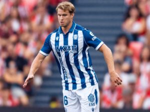 Ville Koski se lesiona con Finlandia y enciende las alarmas en el Alavés