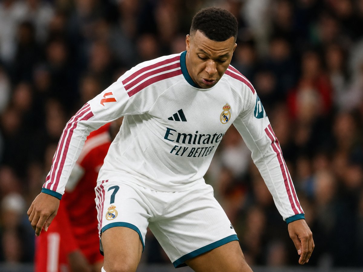Mbappé responde a Lamine Yamal con una obra de arte ante el Sevilla