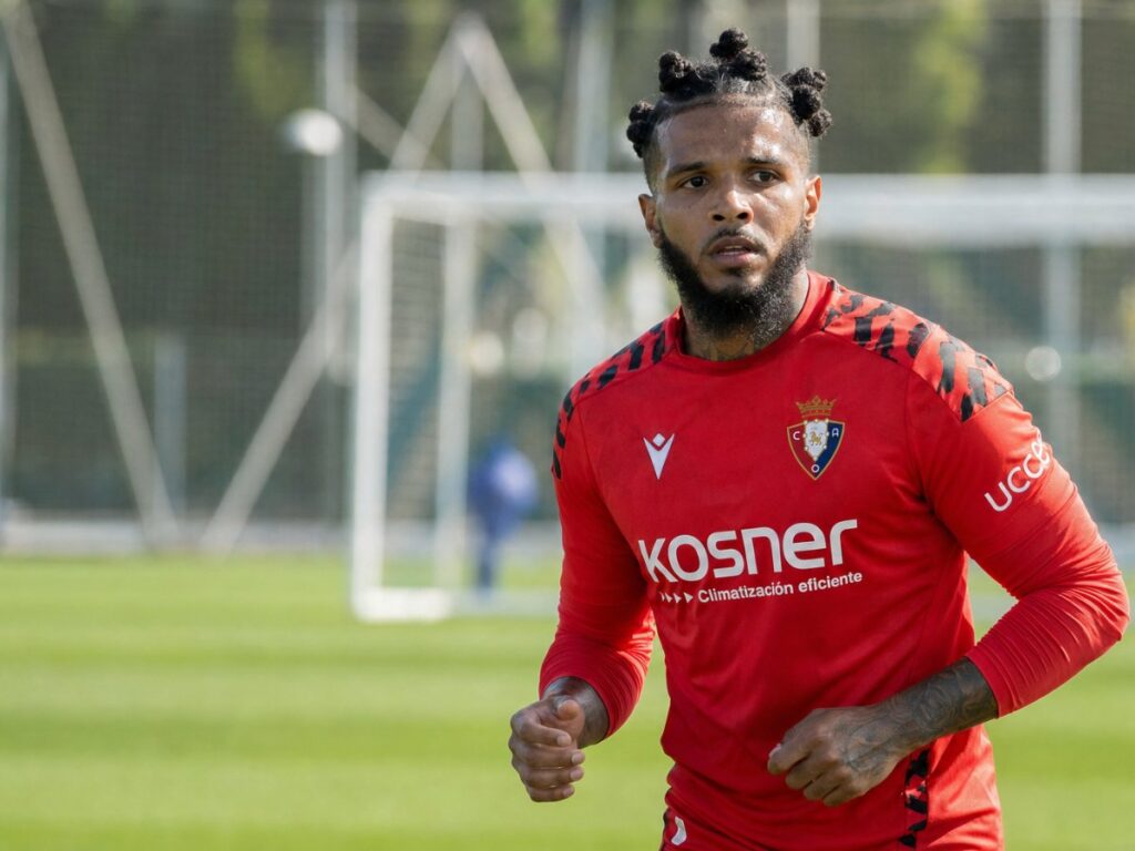 Valentin Rosier ya entrena con el grupo y apunta al Betis
