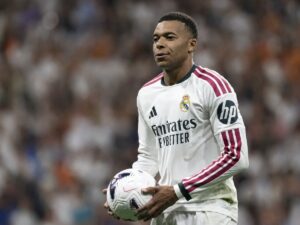El Sevilla explota por el penalti a Mbappé y la polémica con Güler